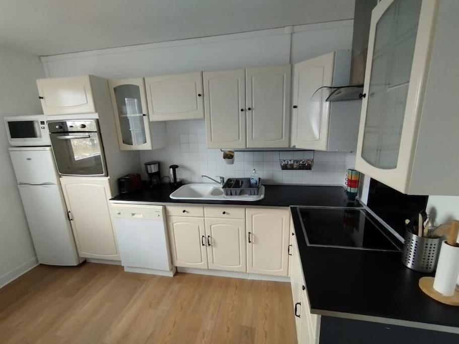 Appartement Courbaril A Nantes Exterior foto